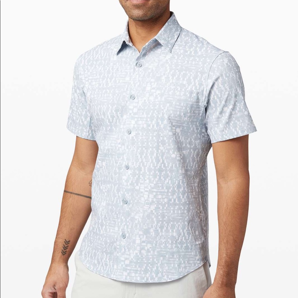 NWT Lululemon Airing Easy Short Sleeve Shirt